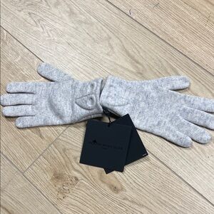 Moose Knuckles Light Gray Knit Gloves